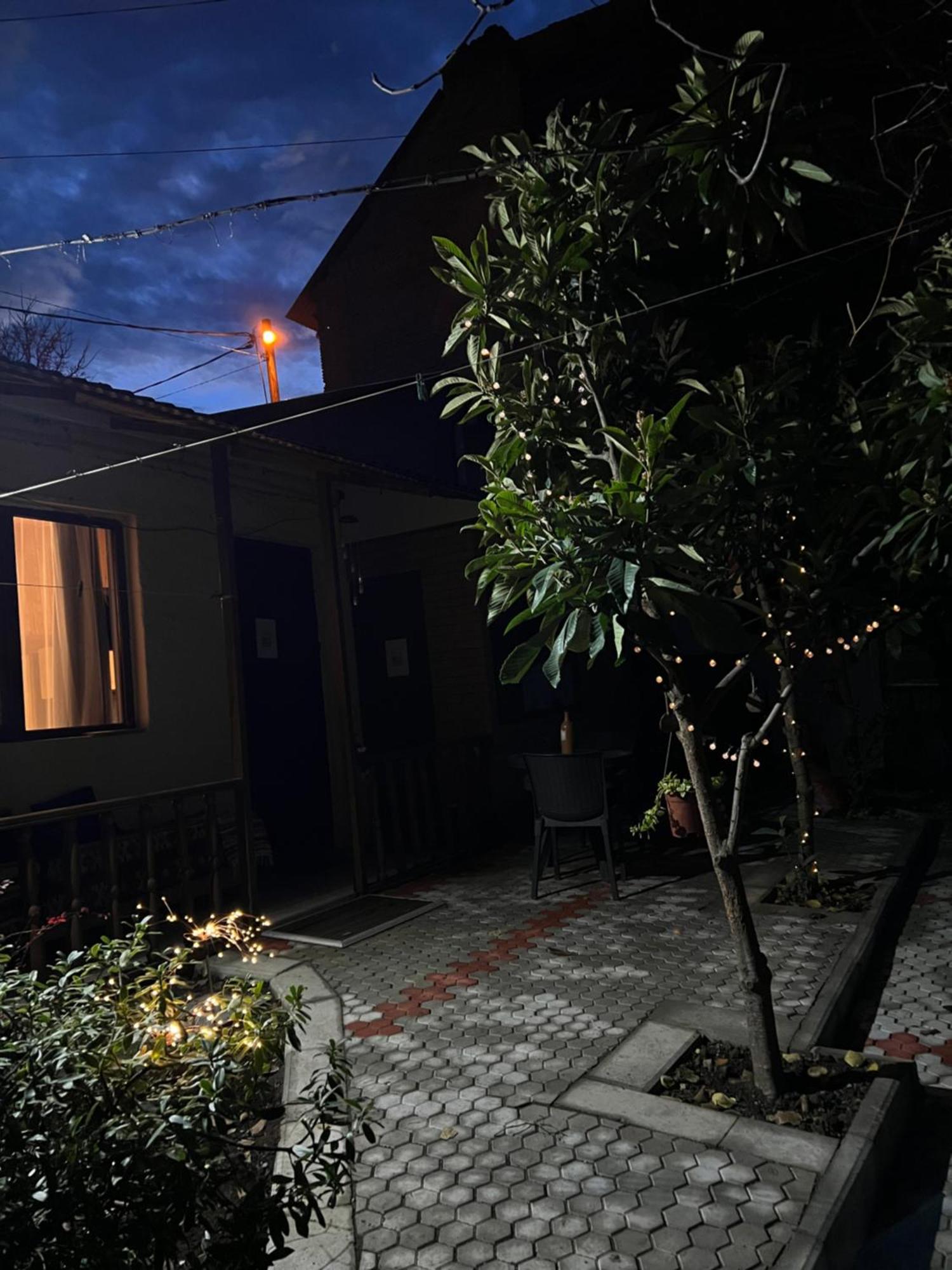 Cozy Apartment Tbilisi Ngoại thất bức ảnh